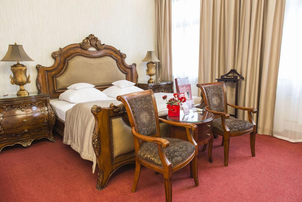Hotel Europa Kaliszki Eksteriør bilde