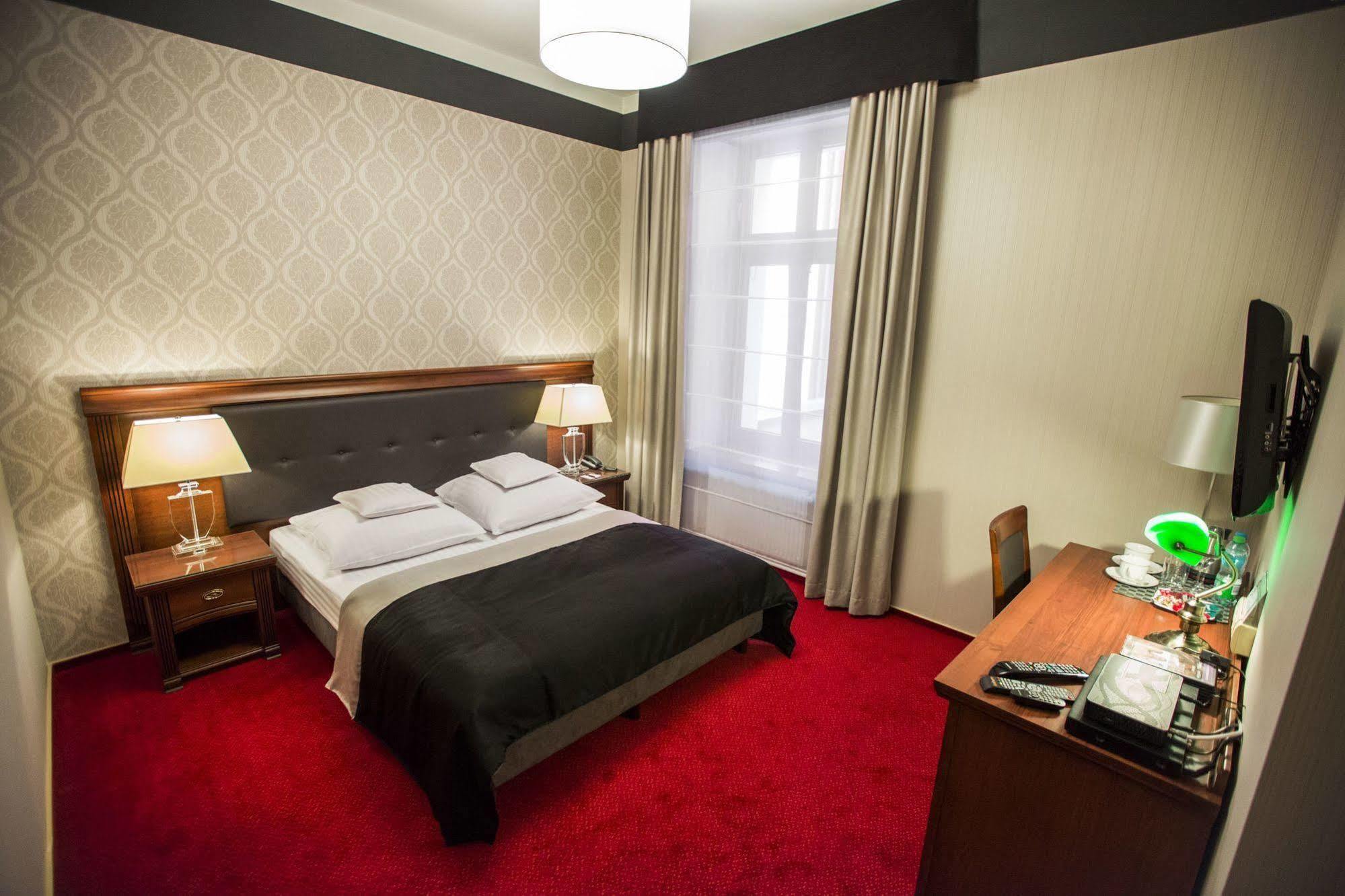 Hotel Europa Kaliszki Eksteriør bilde